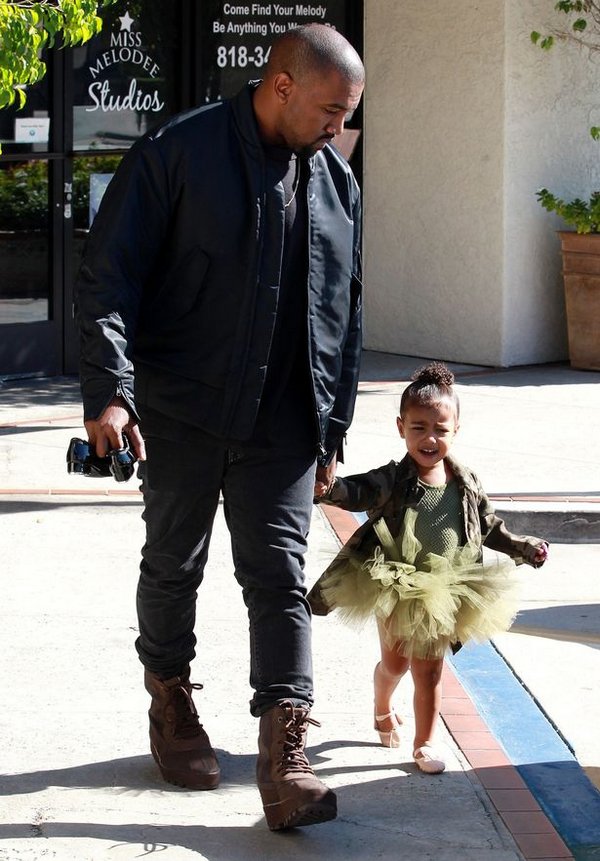 Kanye-West-takes-North-to-ballet