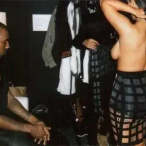 Kim Kardashian leaked dressing room pics (1)
